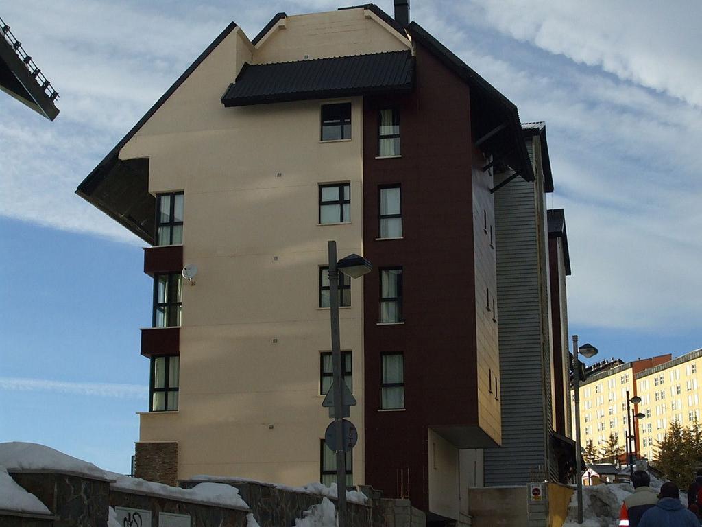 Apartamentos Monte Oiz Asn Сьерра-Невада Экстерьер фото
